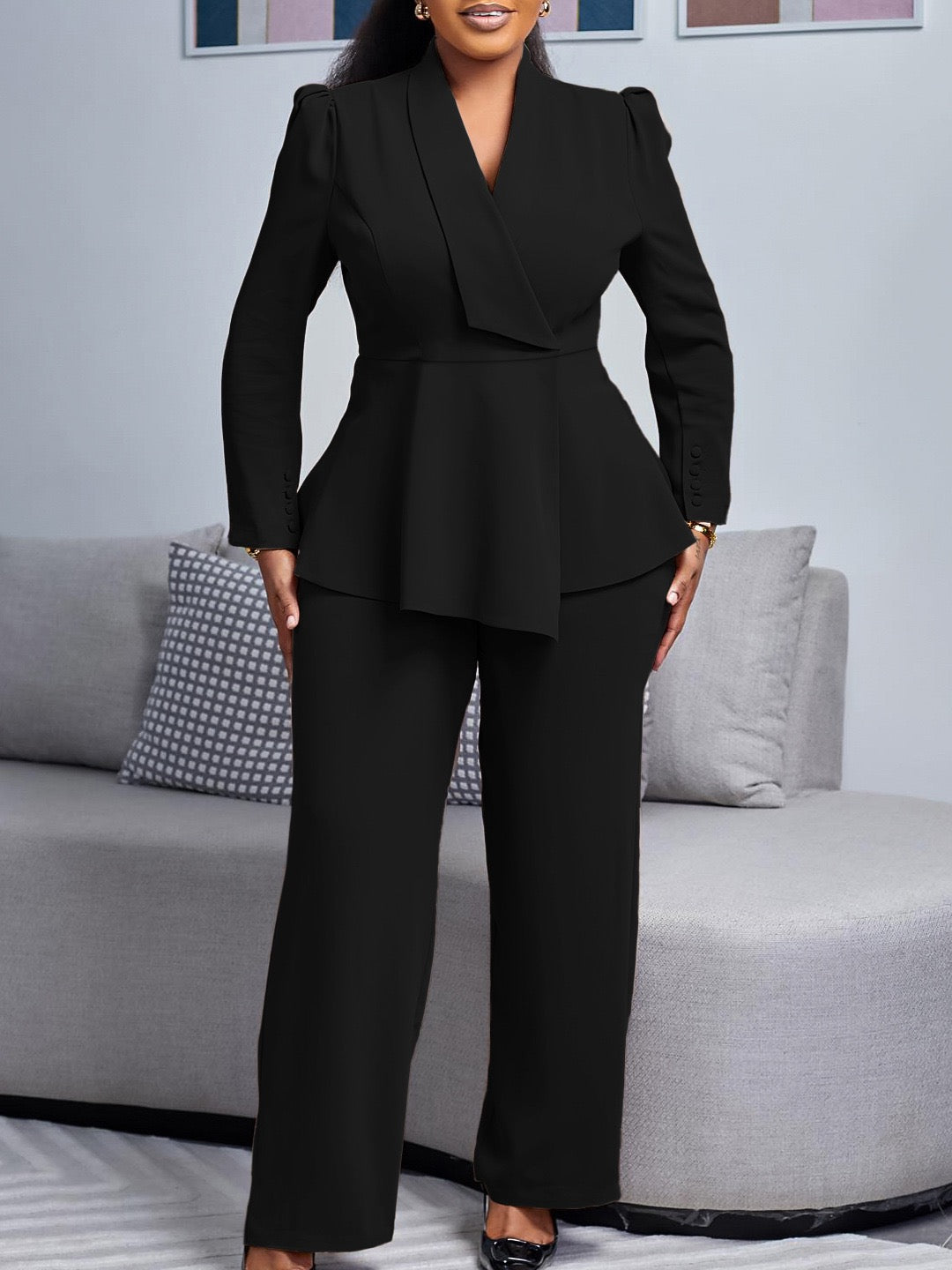 Elegant Tailored Pantsuit with Structured Jacket