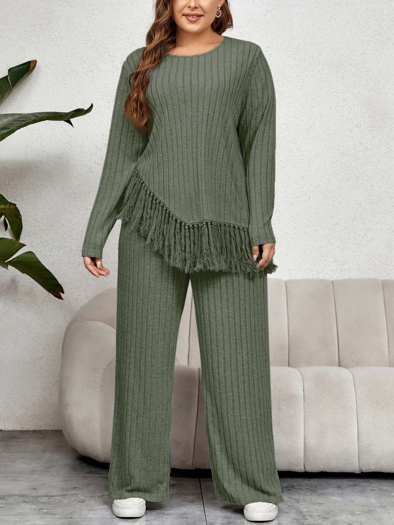 Plus Size Textured Ribbed Loungewear Set with Fringe Trim