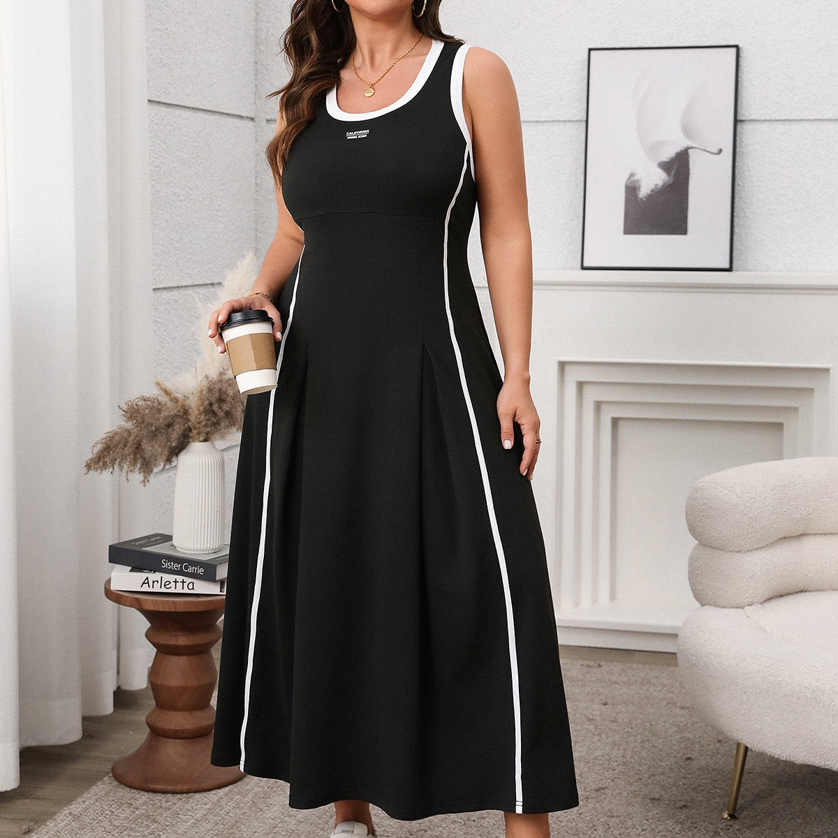 Plus Size Architectural Line Sleeveless Maxi Dress