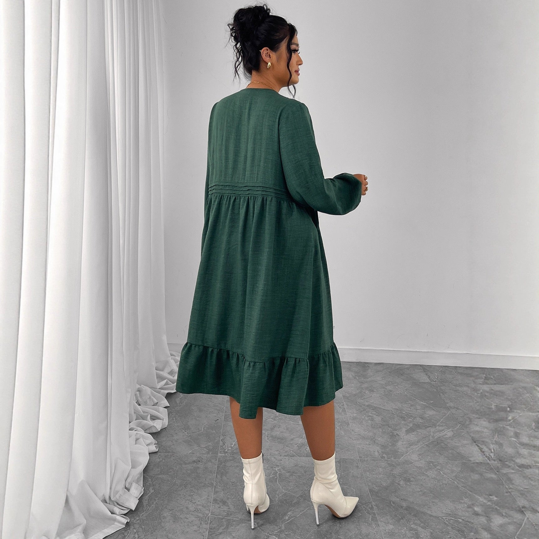 Plus Size Elegant Boho Embroidered Long Sleeve Midi Dress