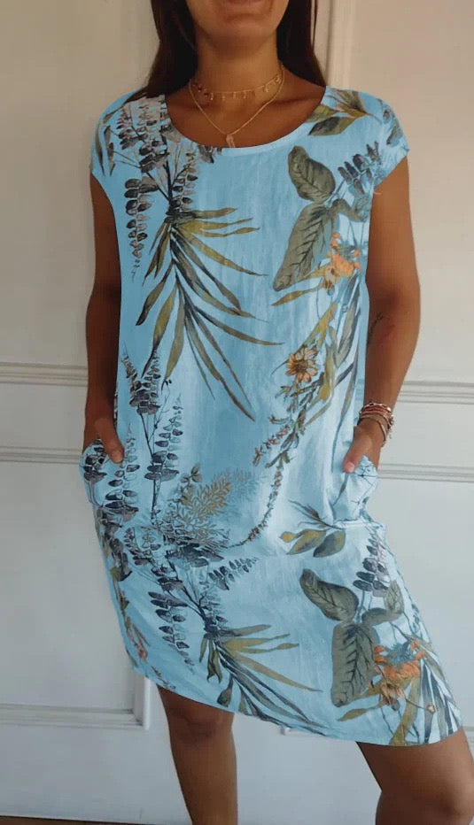 Relaxed Fit Tropical Print Short Sleeve Midi Dress